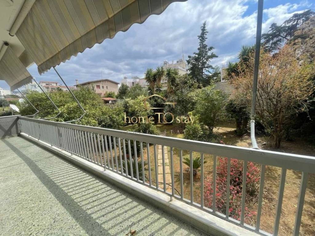 Θέα από μπαλκόνι