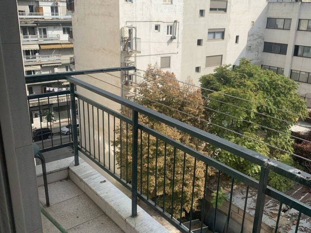 Forumland Real Estate, Berantes