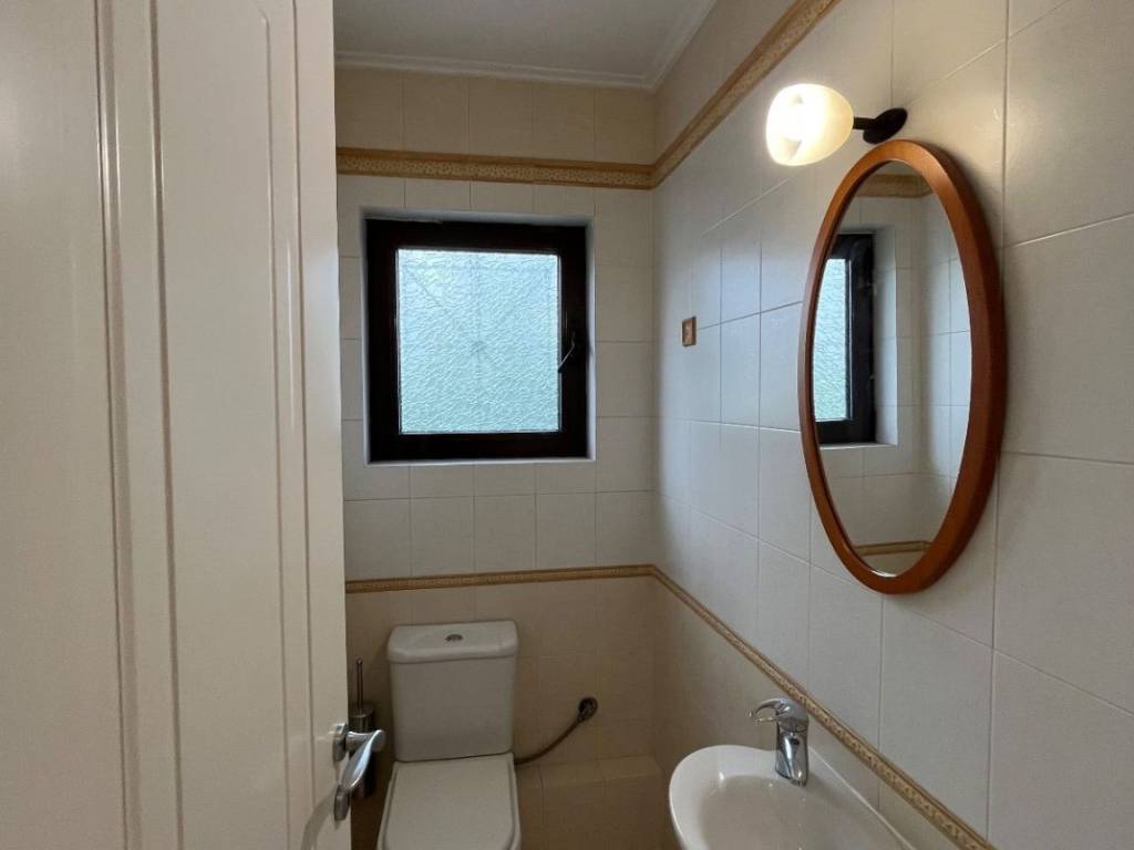 wc φιλοξενούμενων