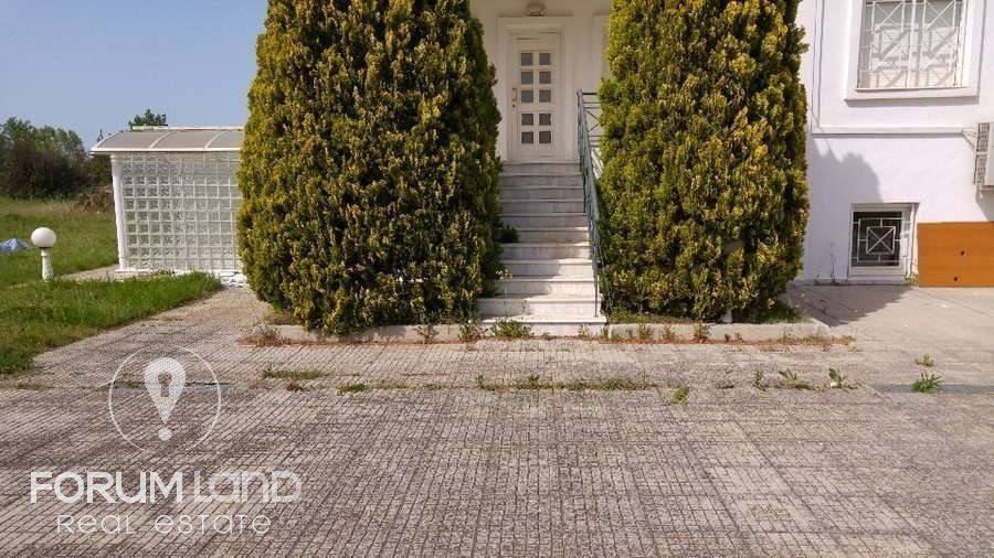 Forumland Real Estate, Εξωτερική Όψη