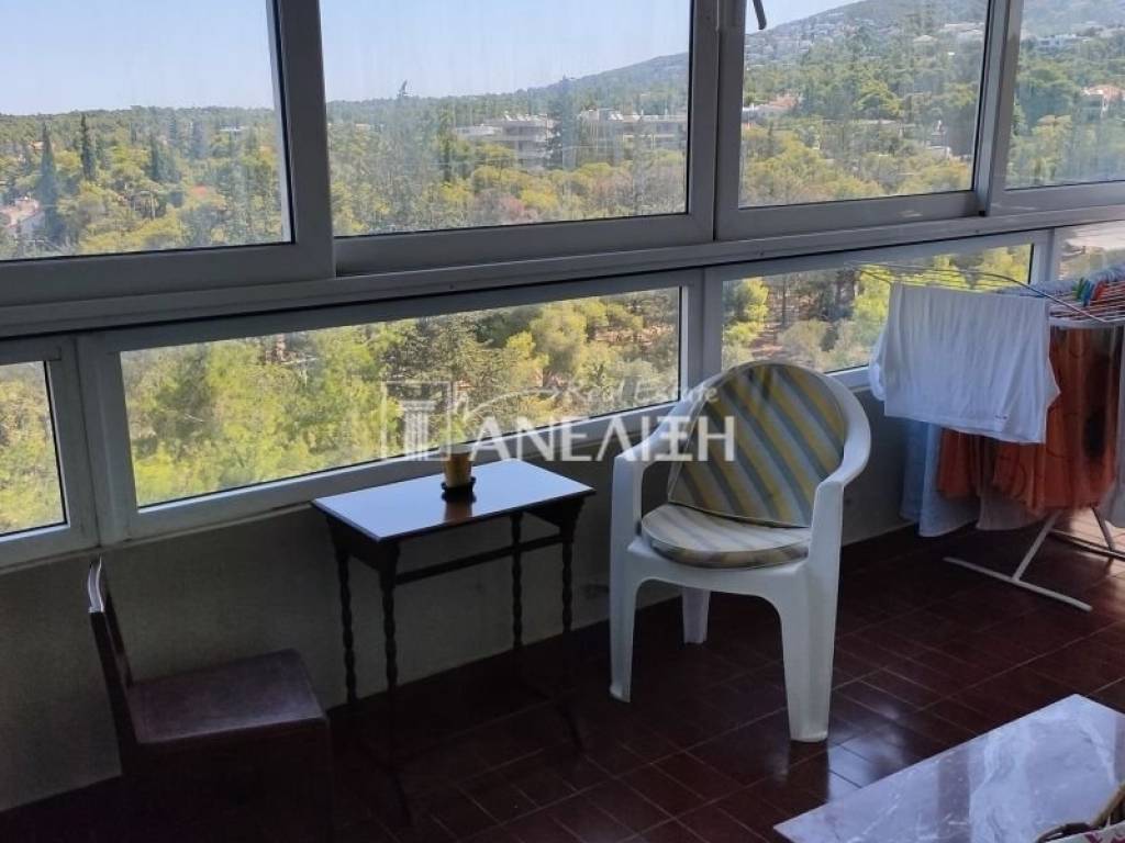 Θέα από μπαλκόνι