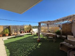 Θέα από μπαλκόνι