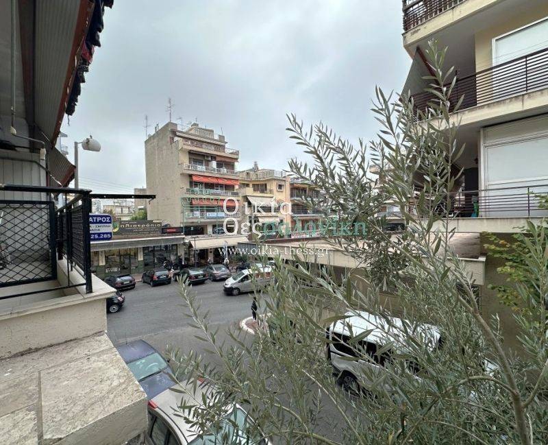 Θέα από μπαλκόνι