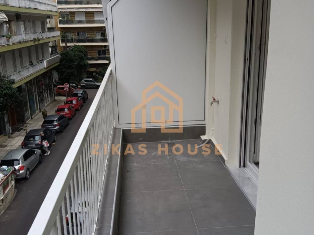 Θέα από μπαλκόνι