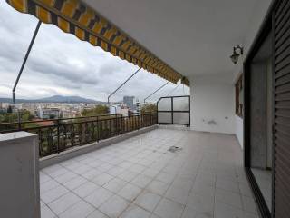 Μπαλκόνι Σαλονιού