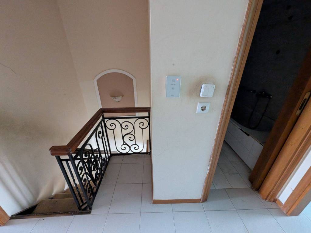 Πάνω Επίπεδο