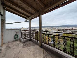 Μπαλκόνι Δεύτερου Υπνοδωματίου