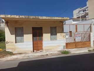 PROSOPSE 10 m. SE ASPHALTOSTROMENE ODO PLATOYS 8 m.