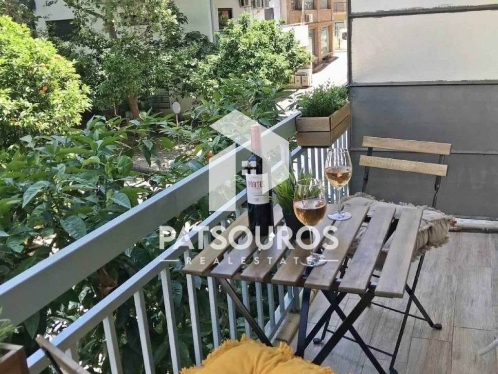 Θέα από μπαλκόνι