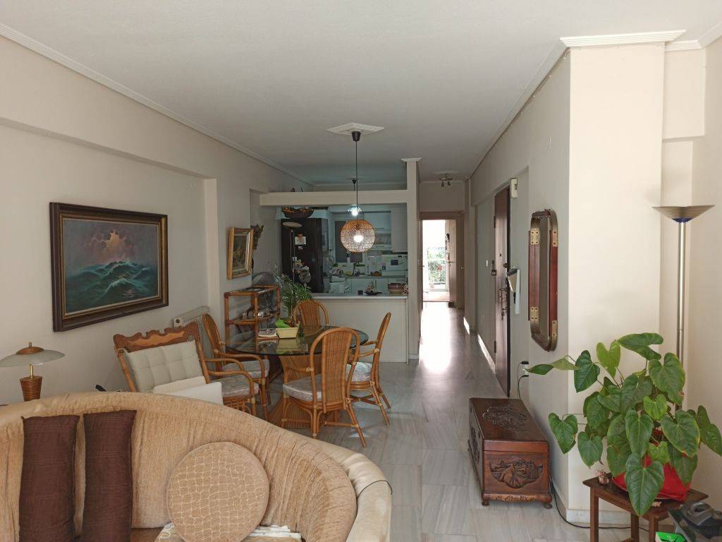 ENIAIOS CHOROS SALONI-TRAPEZARIA-KOYZINA