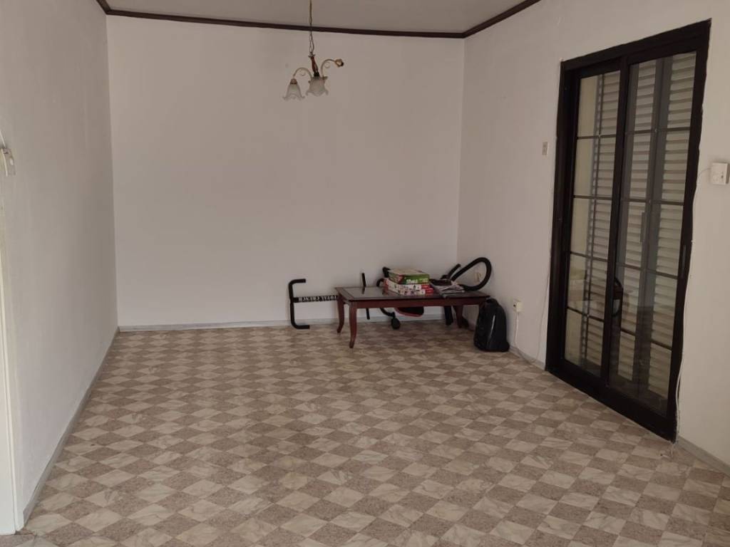 Πάνω όροφος είσοδος