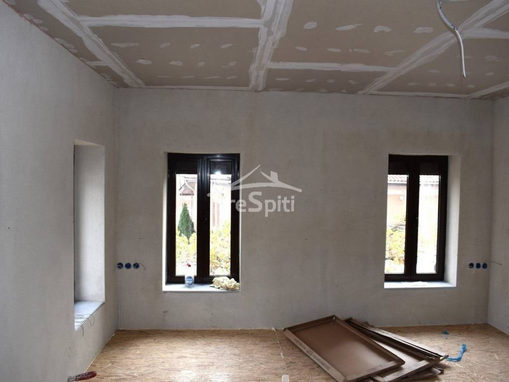 ΚΟΥΙΝΑ-ΚΑΘΙΣΤΙΚΟ