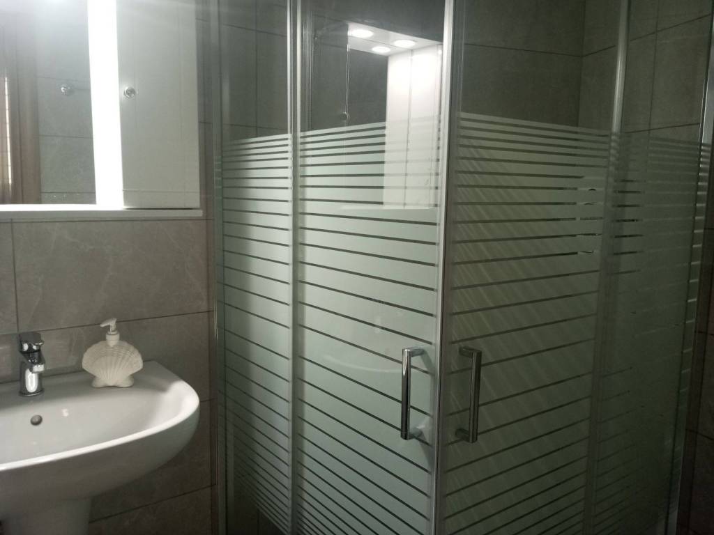 Τουαλέτα -Καμπίνα.