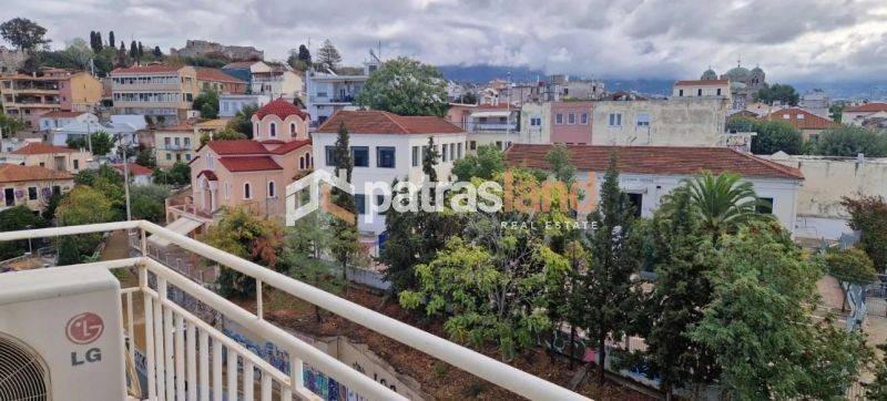 Θέα από μπαλκόνι