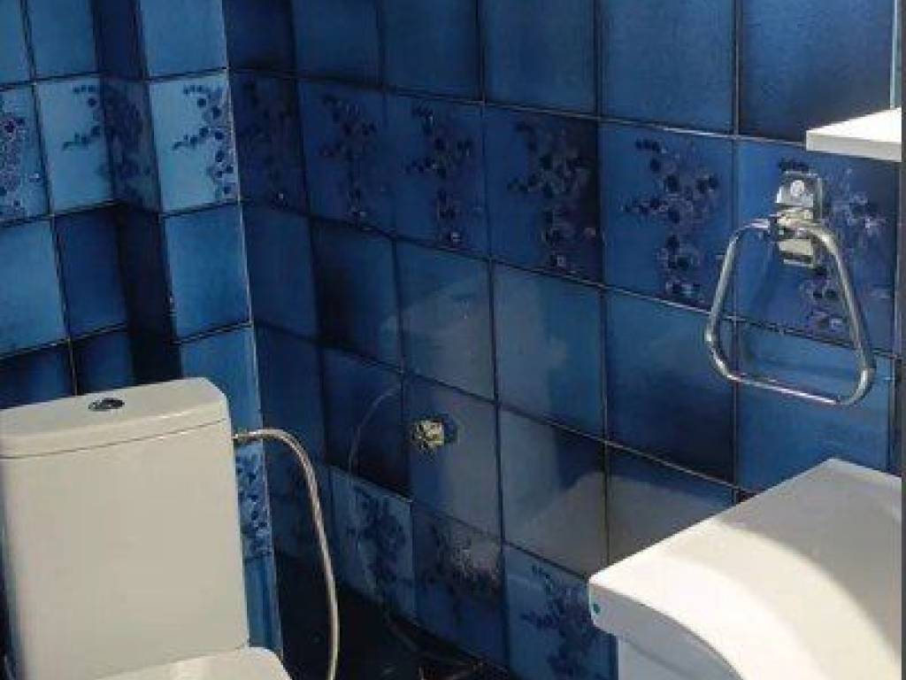 Forumland Real Estate, Μπάνιο