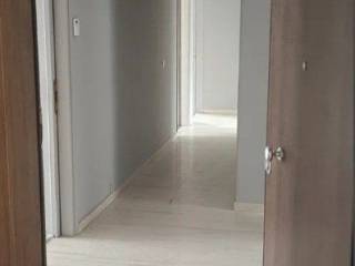 Forumland Real Estate, Είσοδος