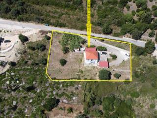 Outlined border of the house