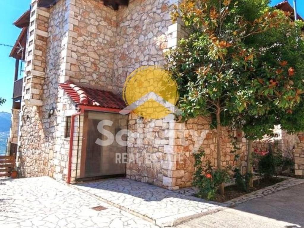 Θέα από μπαλκόνι