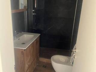 Forumland Real Estate, Μπάνιο