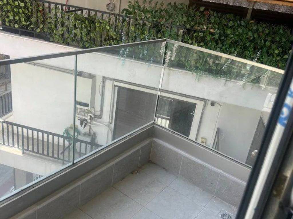 Forumland Real Estate, Βεράντες