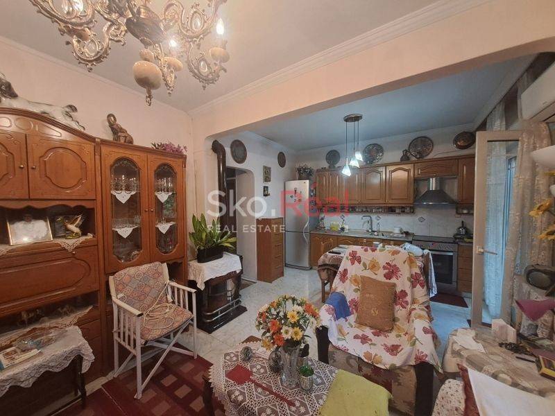 Σαλοκουζίνα