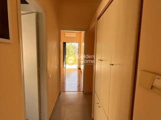 Χολ - Διάδρομος