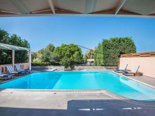 Η μεγάλη πισίνα