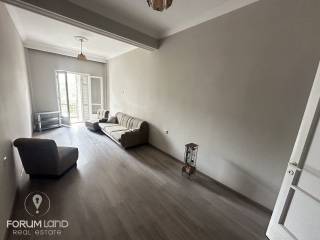 Forumland Real Estate, Σαλόνι