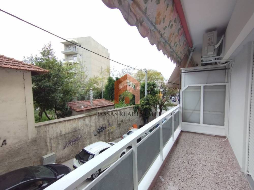 Θέα απο μπαλκόνι