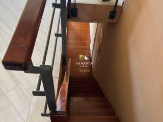 εσωτερική σκάλα