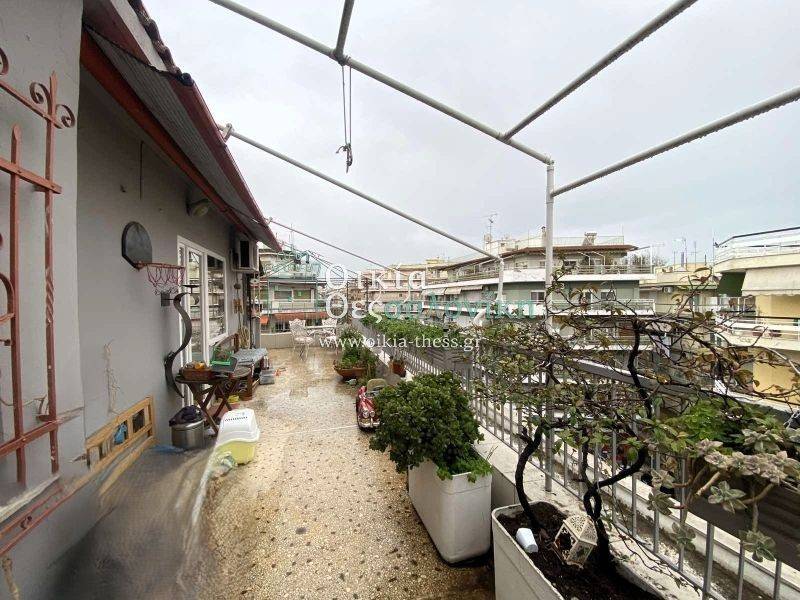 Θέα από μπαλκόνι