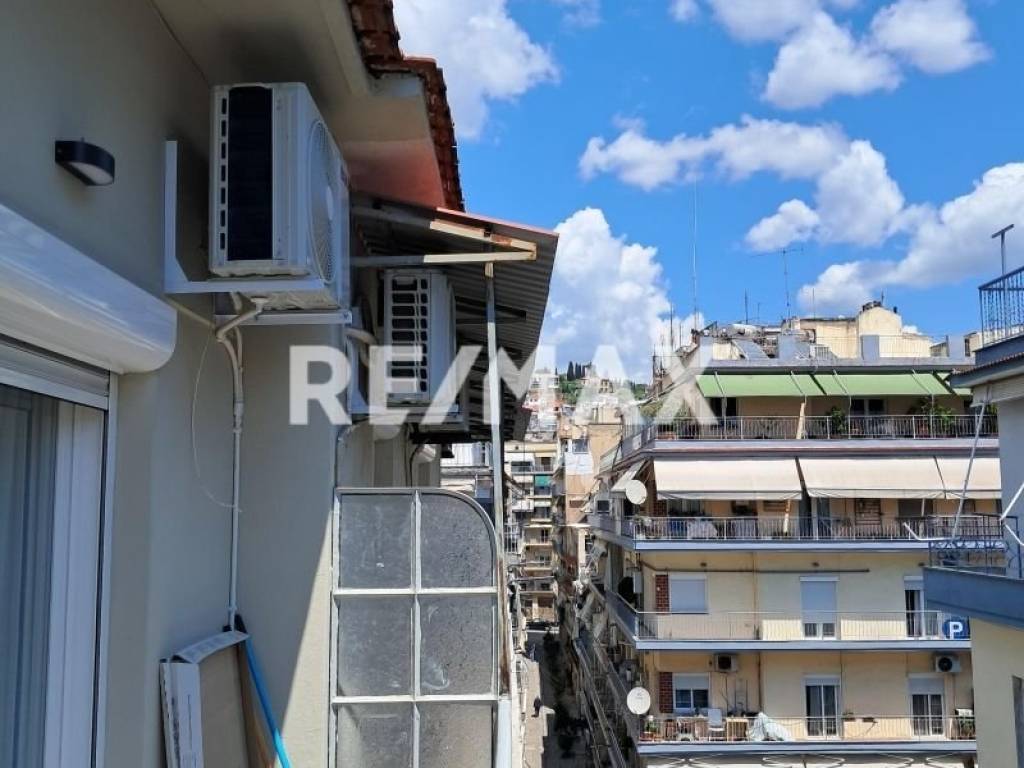 Θέα από μπαλκόνι