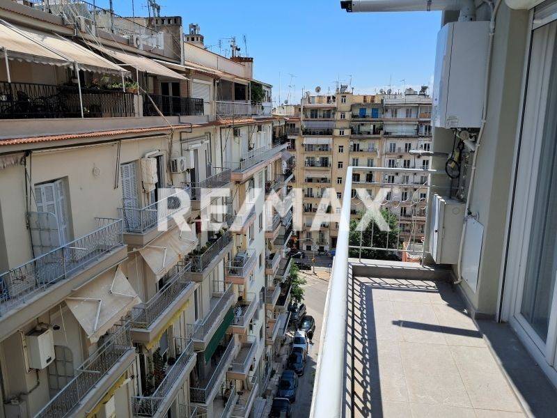 Θέα από μπαλκόνι