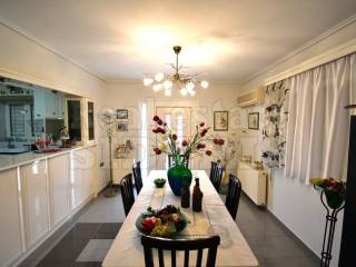 ΤΡΑΠΕΖΑΡΙΑ