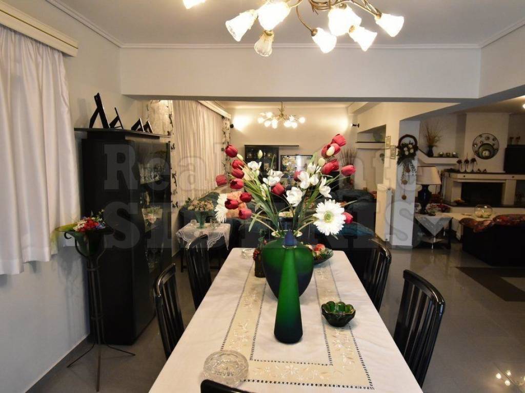 ΤΡΑΠΕΖΑΡΙΑ