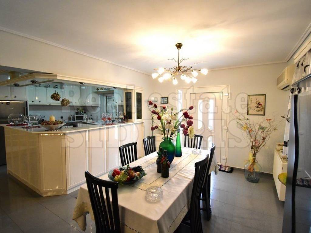 ΤΡΑΠΕΖΑΡΙΑ