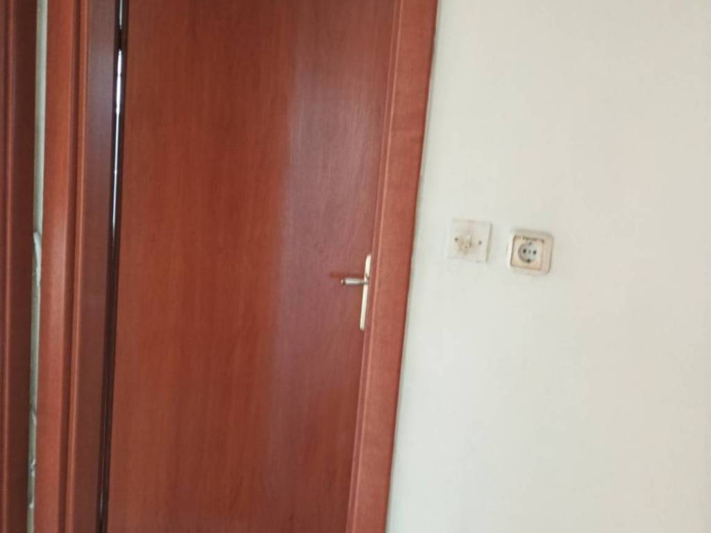 ESOTERIKE PORTA PROS DOMATIO.