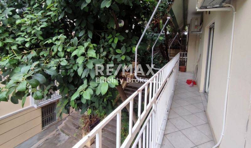 Θέα από μπαλκόνι