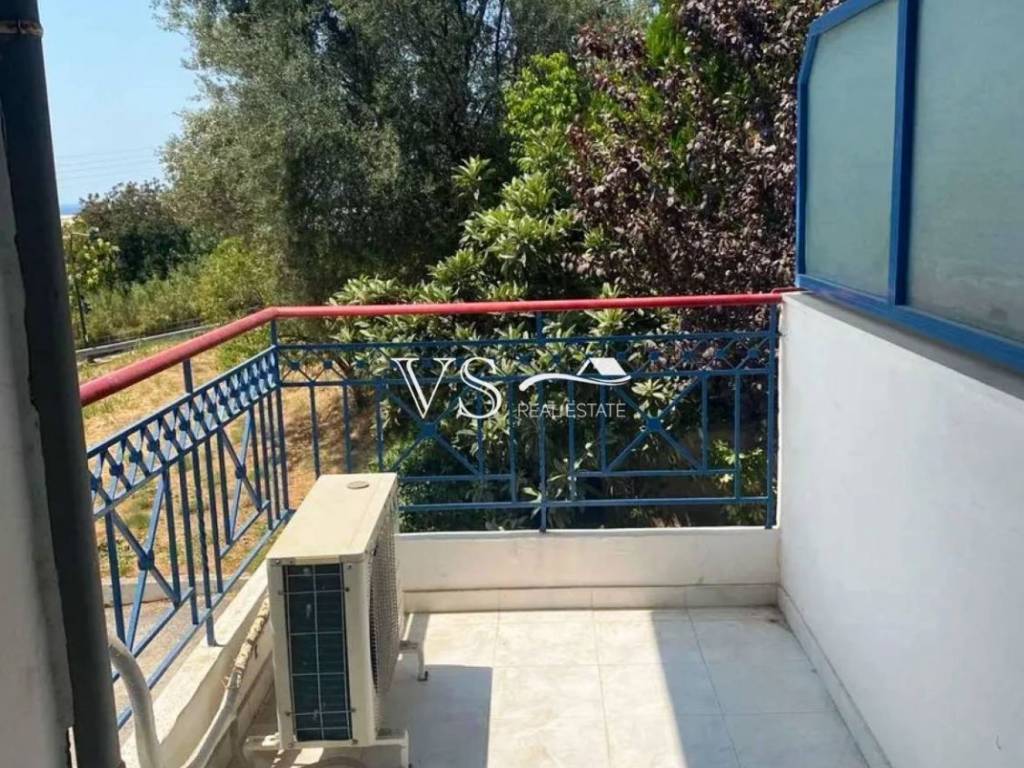 Θέα απο μπαλκόνι