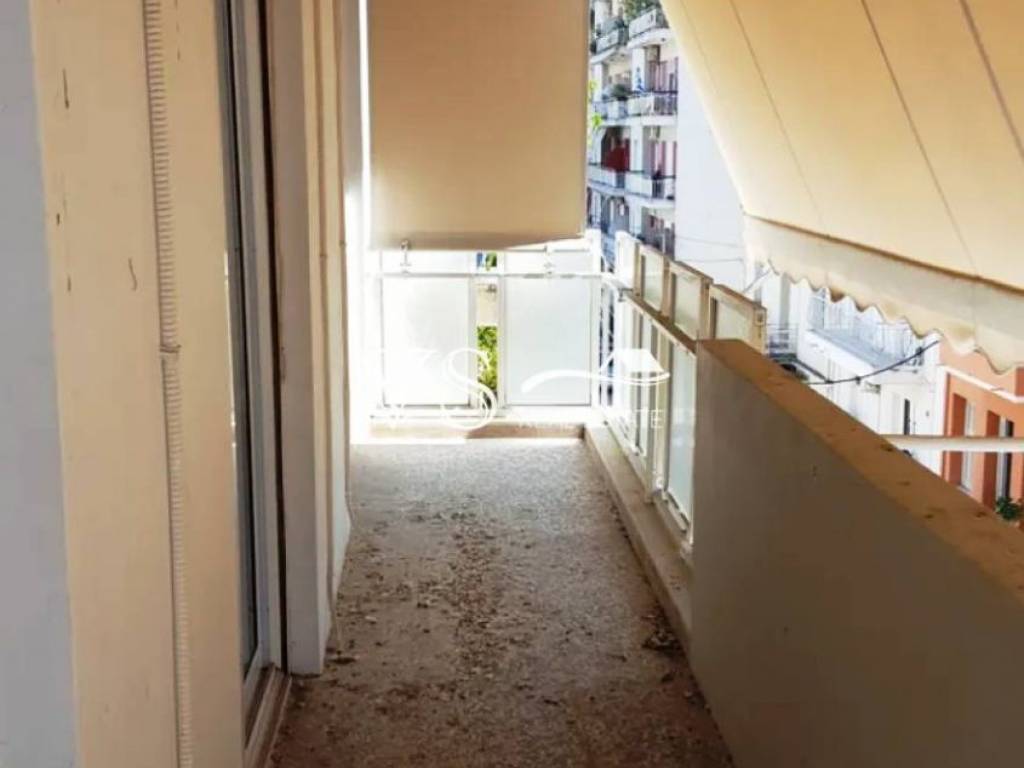 Θέα απο μπαλκόνι