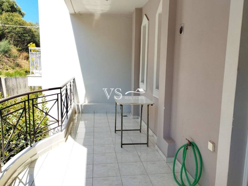 Θέα απο μπαλκόνι