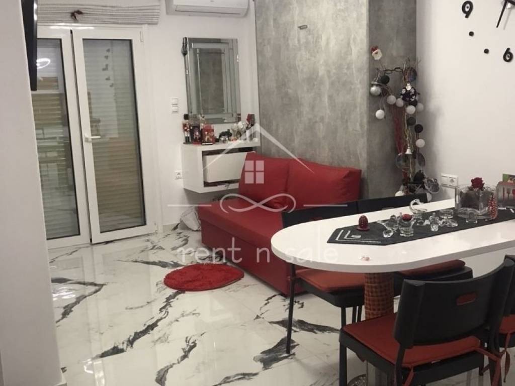 Σαλοκουζίνα