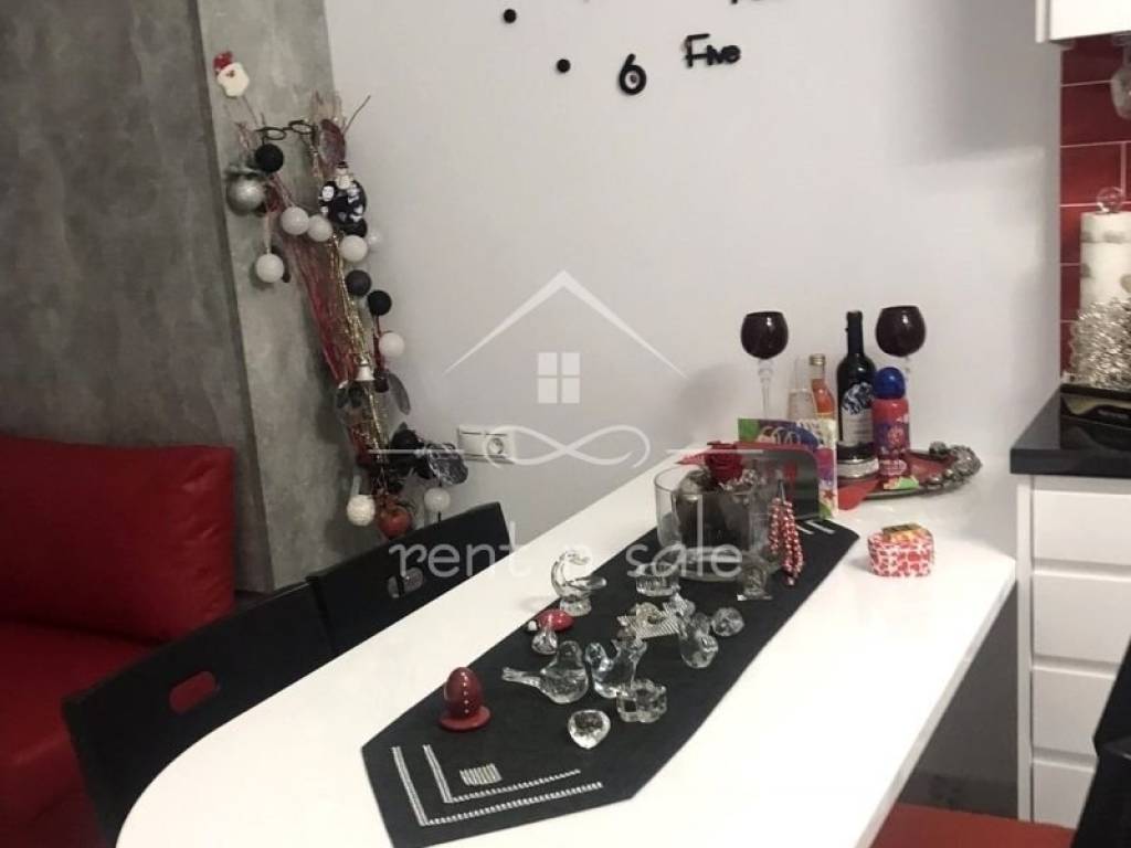 Σαλοκουζίνα