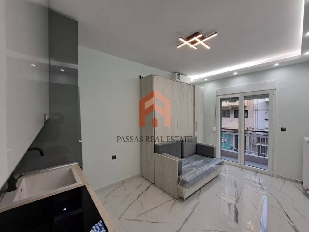 Σαλοκουζίνα