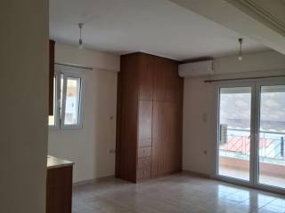 ΚΟΥΖΙΝΑ-ΣΑΛΟΝΙ