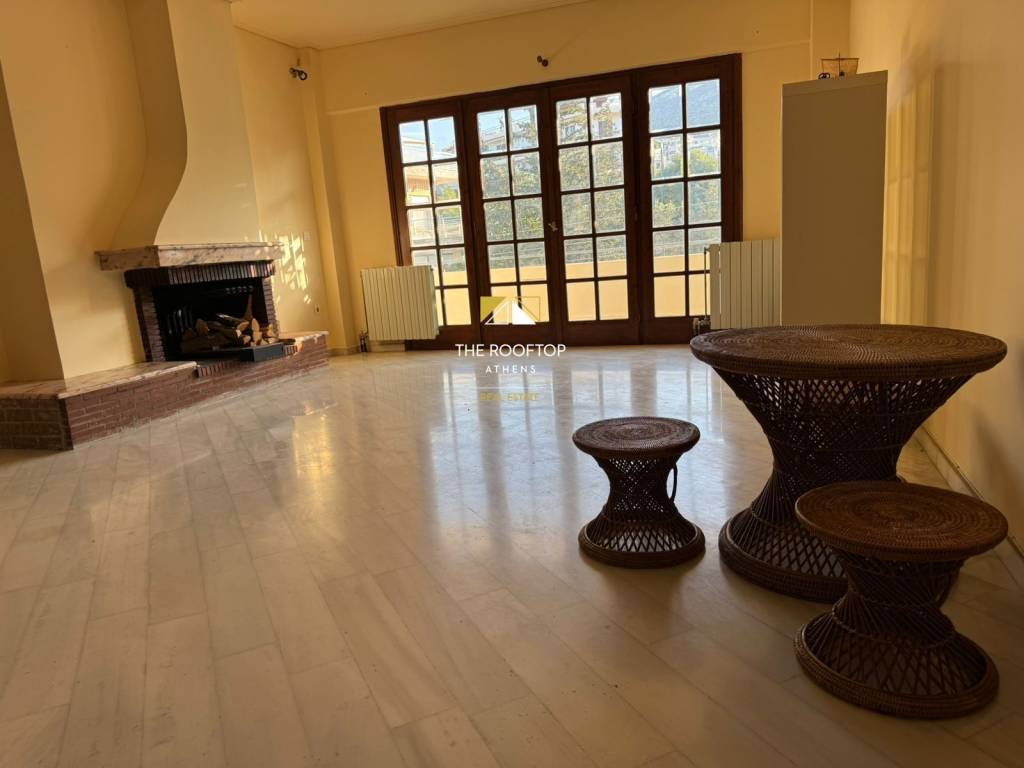 σαλόνι ( 2η εικόνα)