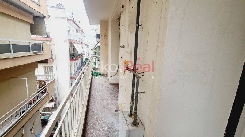 Οπίσθιο μπαλκόνι