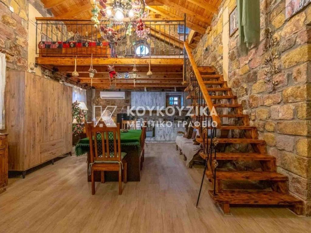 Σαλοκουζίνα