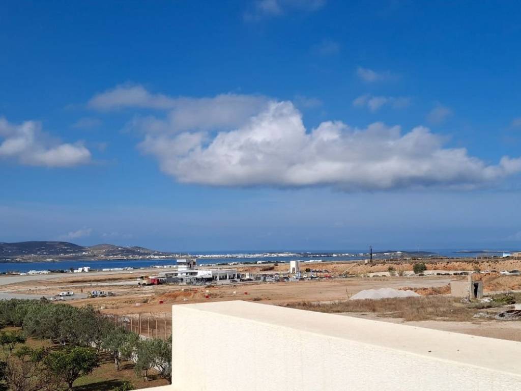 θέα προς το αεροδρόμιο