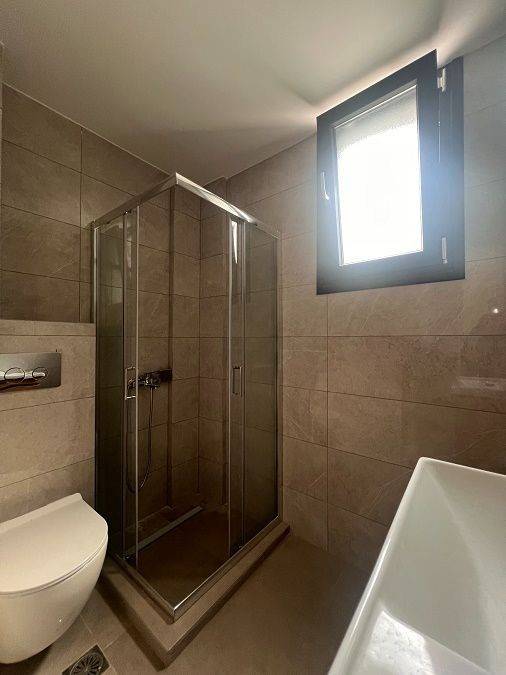 Μπάνιο 2ου ορόφου